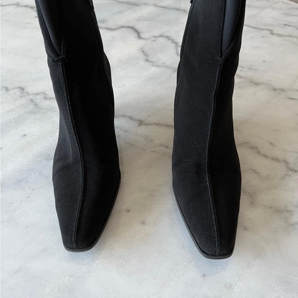 Stuart Weitzman - Picture 3 of 7